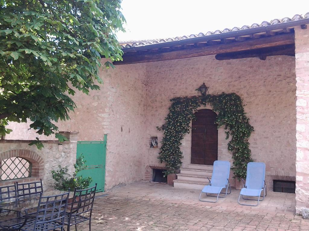 La Palombaia Guest House Сполето Екстериор снимка