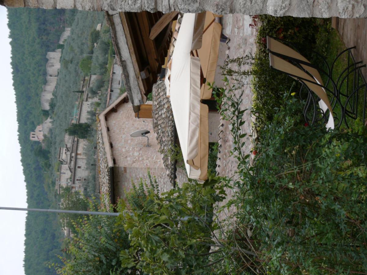 La Palombaia Guest House Сполето Екстериор снимка